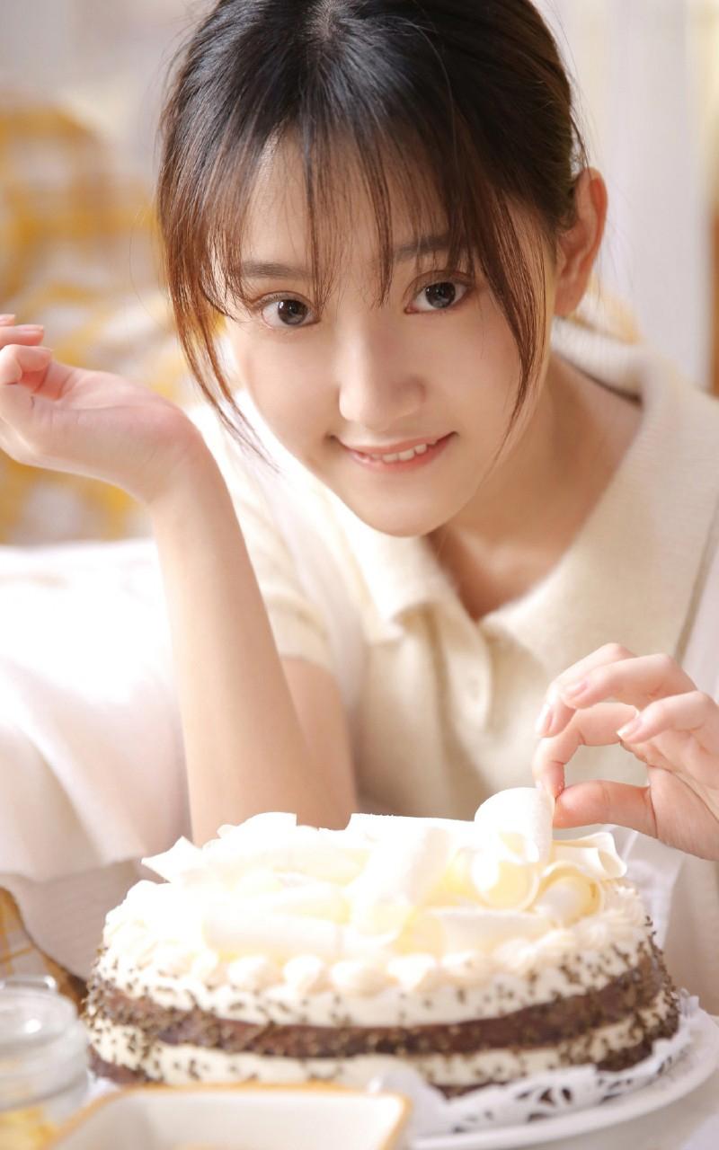 开学典礼主持稿